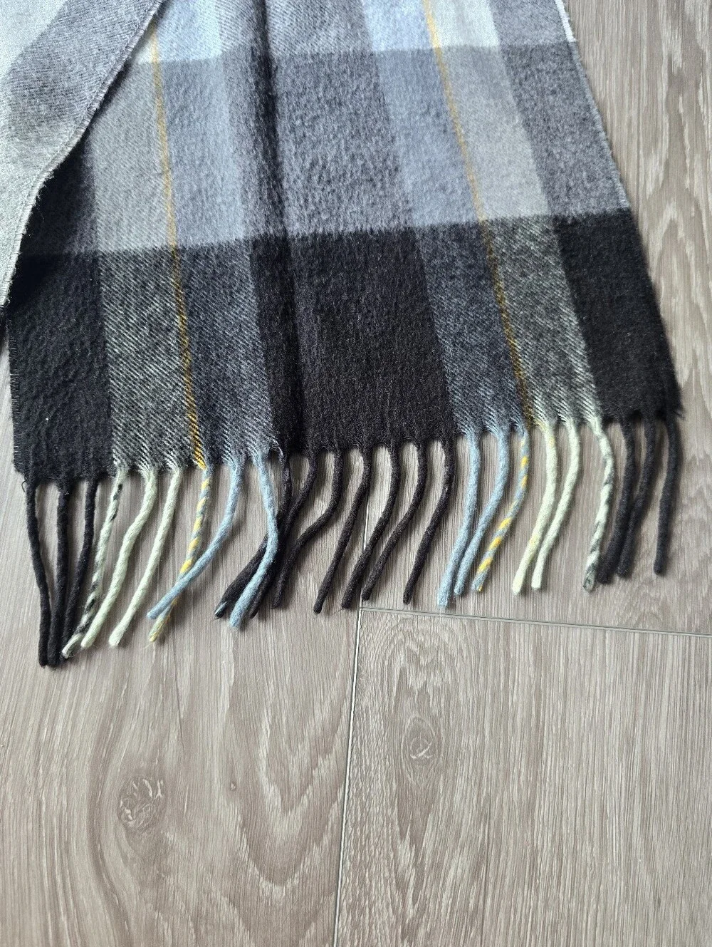 cashmoor gray black